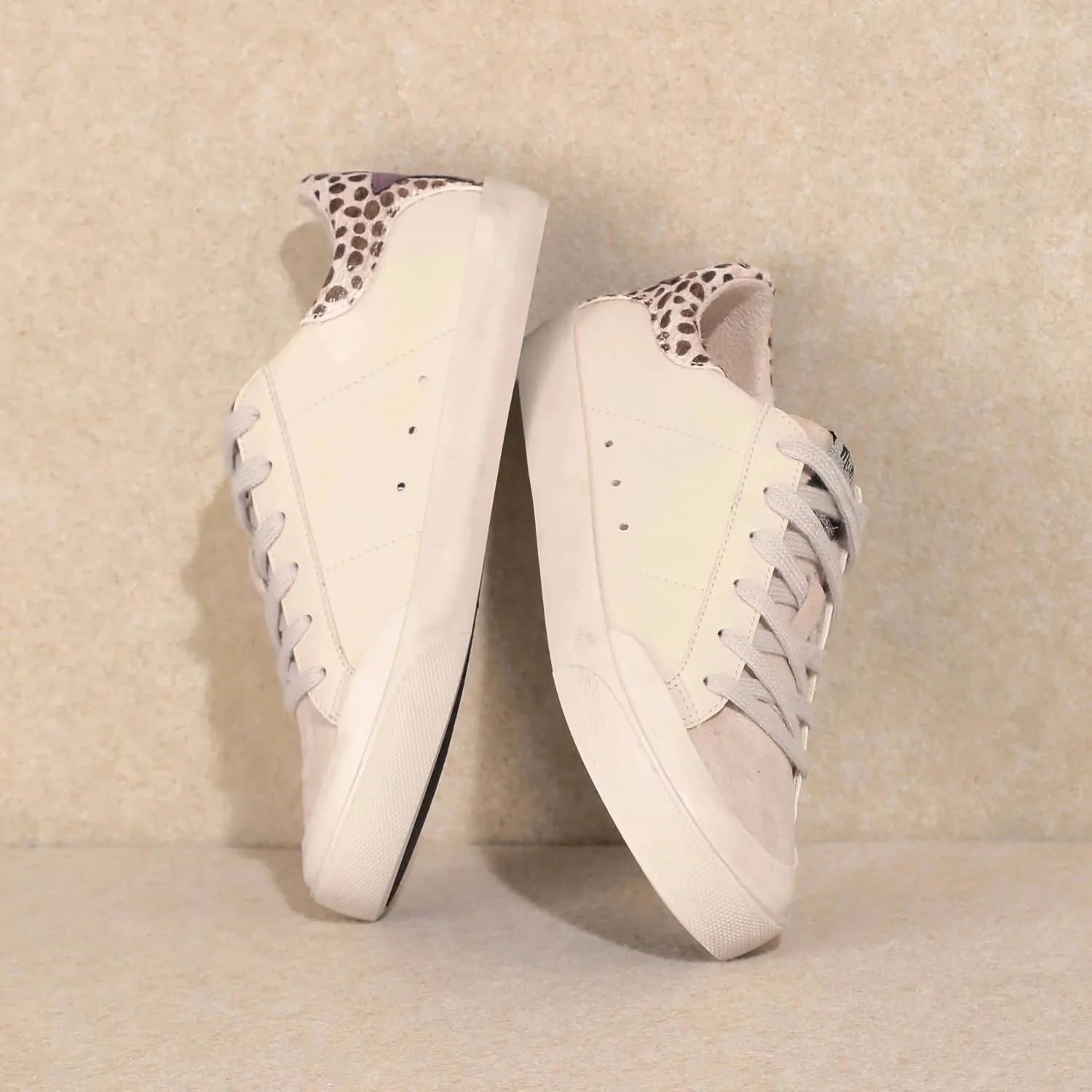 Amber Sneakers In Beige