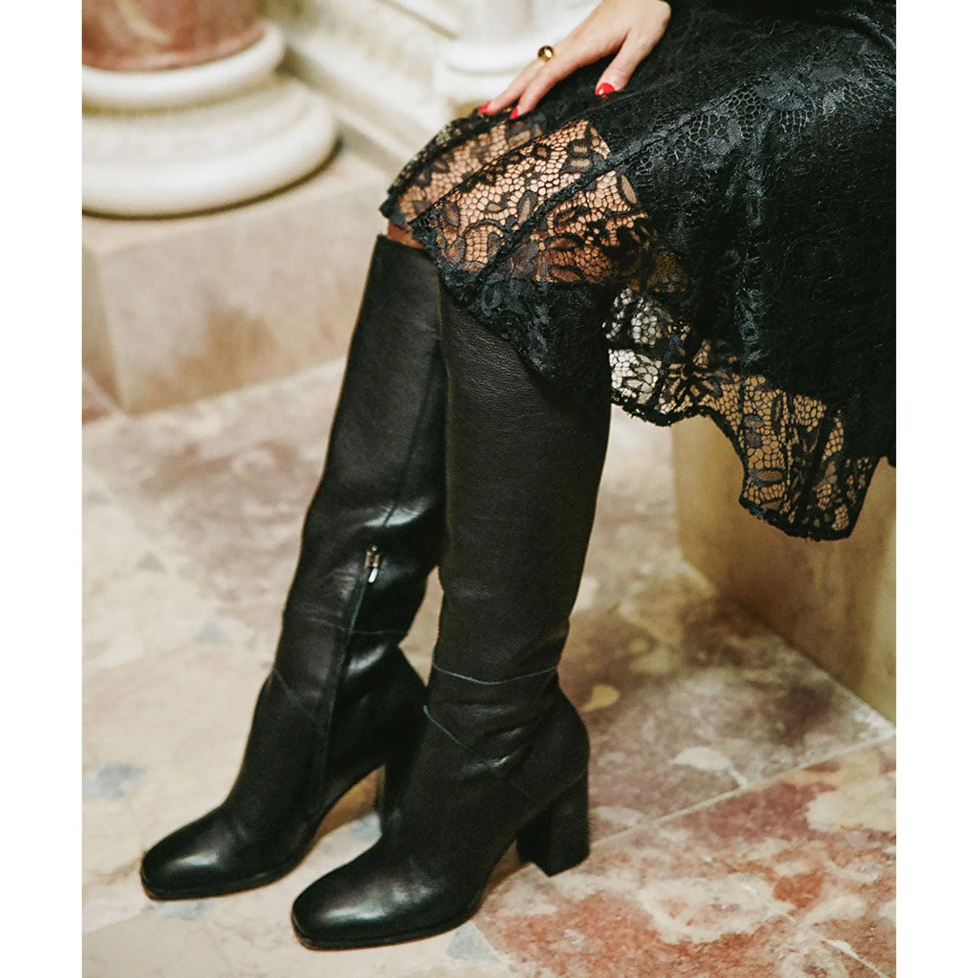 FYNN BOOTS ONYX LEATHER