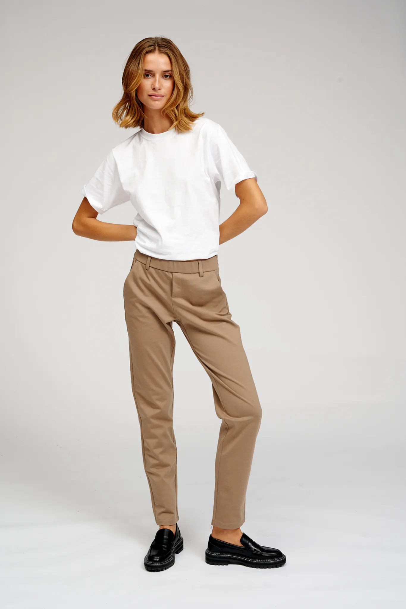 Haylie Trousers - Dark Beige