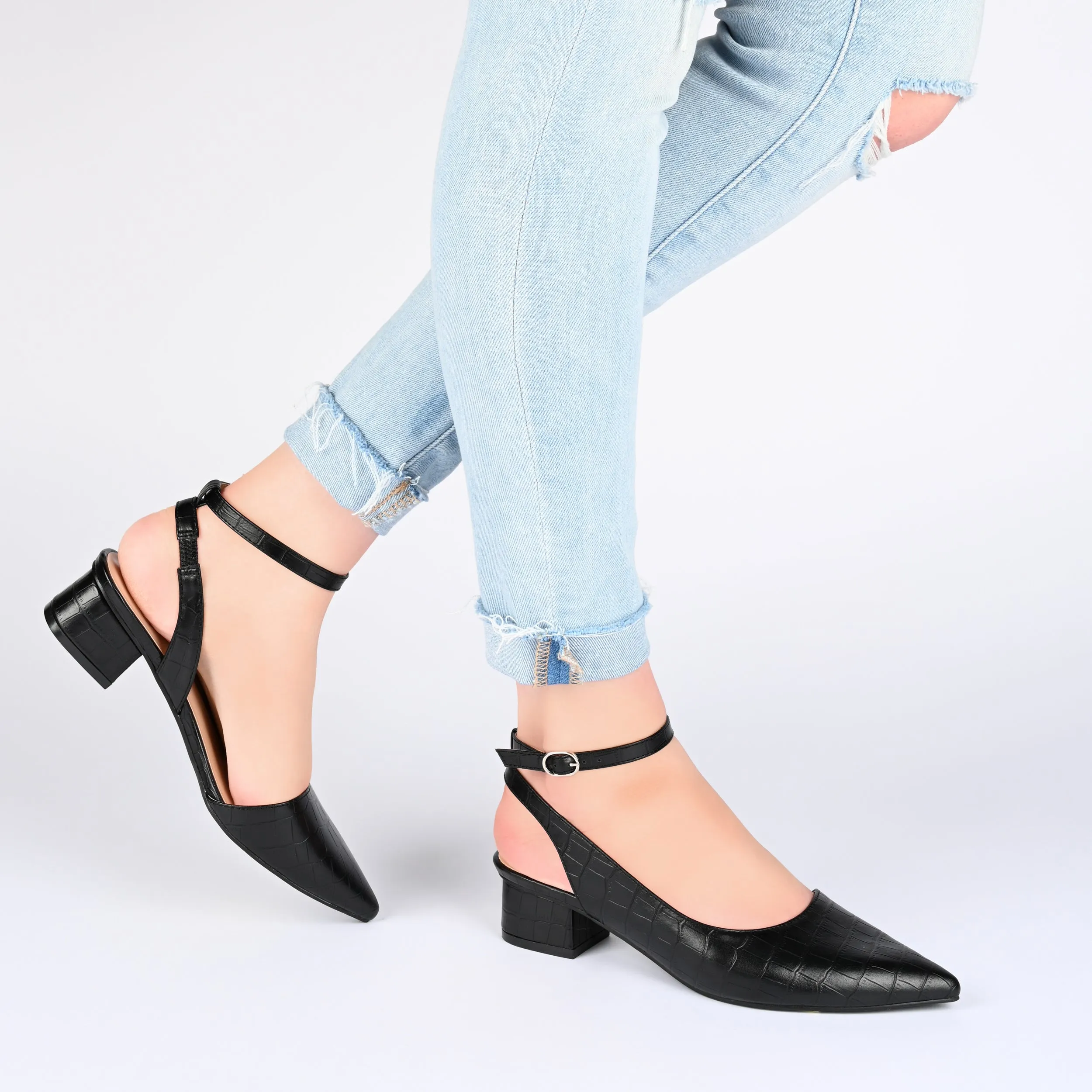 Journee Collection Women's Keefa Pump