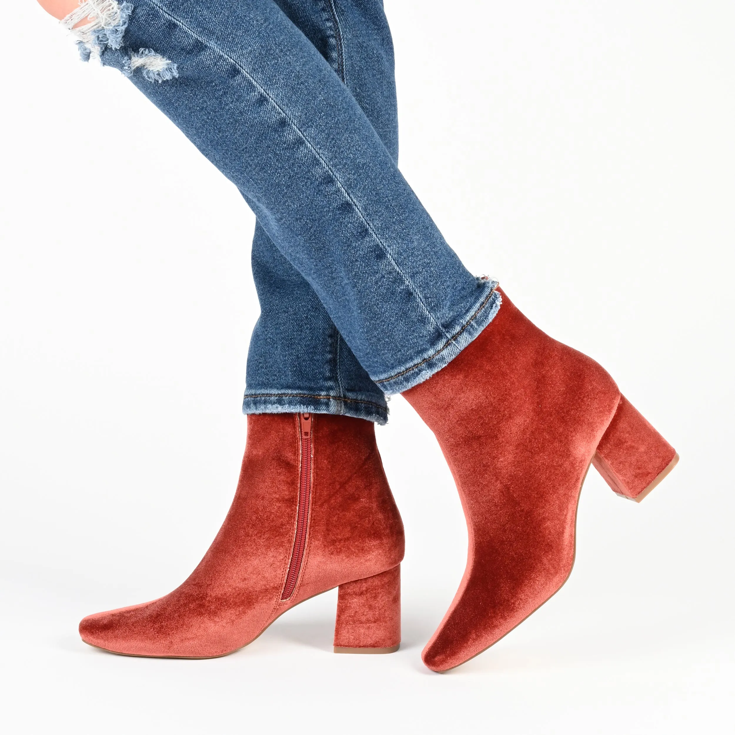 Journee Collection Women's Tru Comfort Foam Hazara Bootie