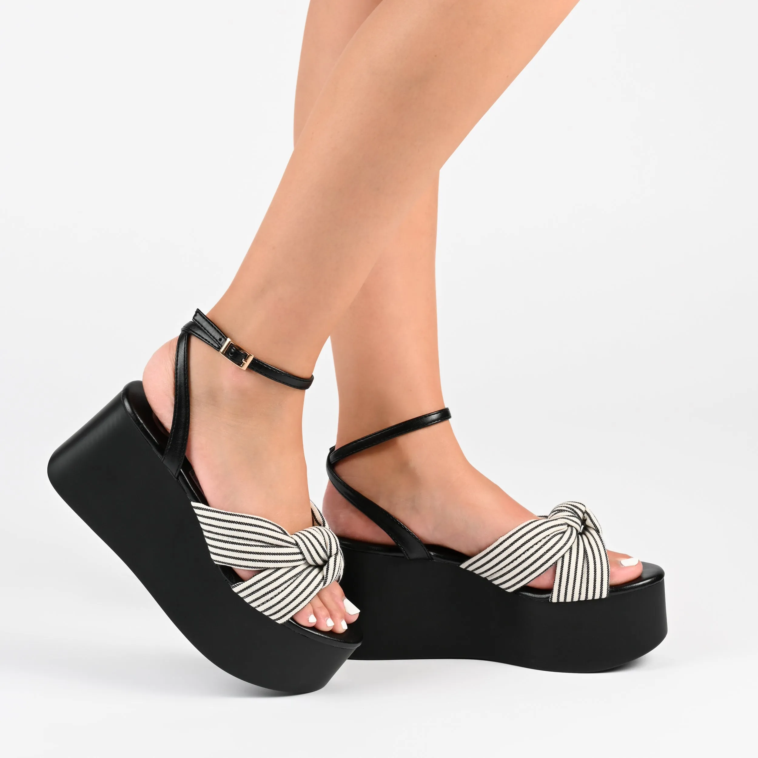 Journee Collection Women's Tru Comfort Foam Lailee Sandals