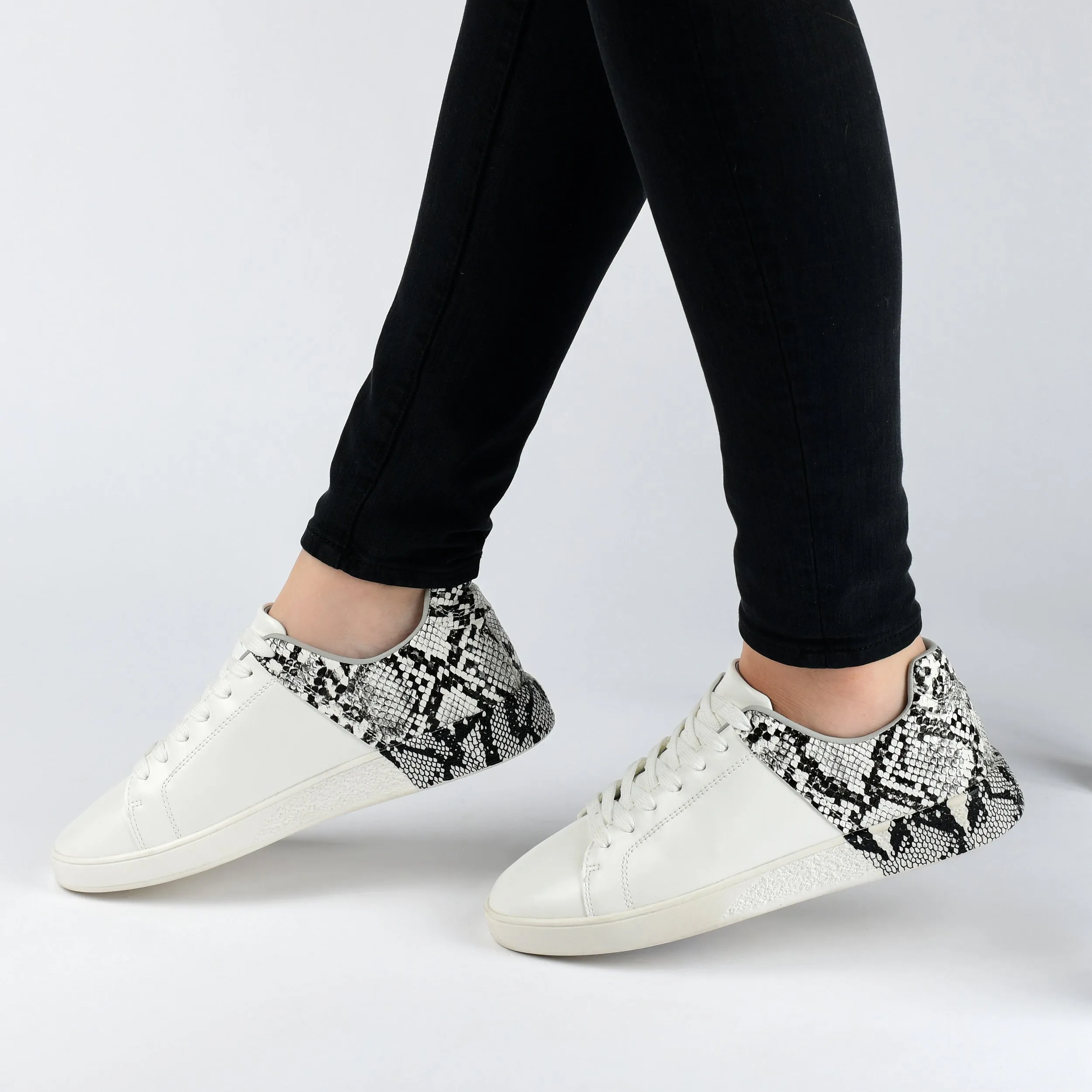 Journee Collection Women's Tru Comfort Foam Sabble Sneaker