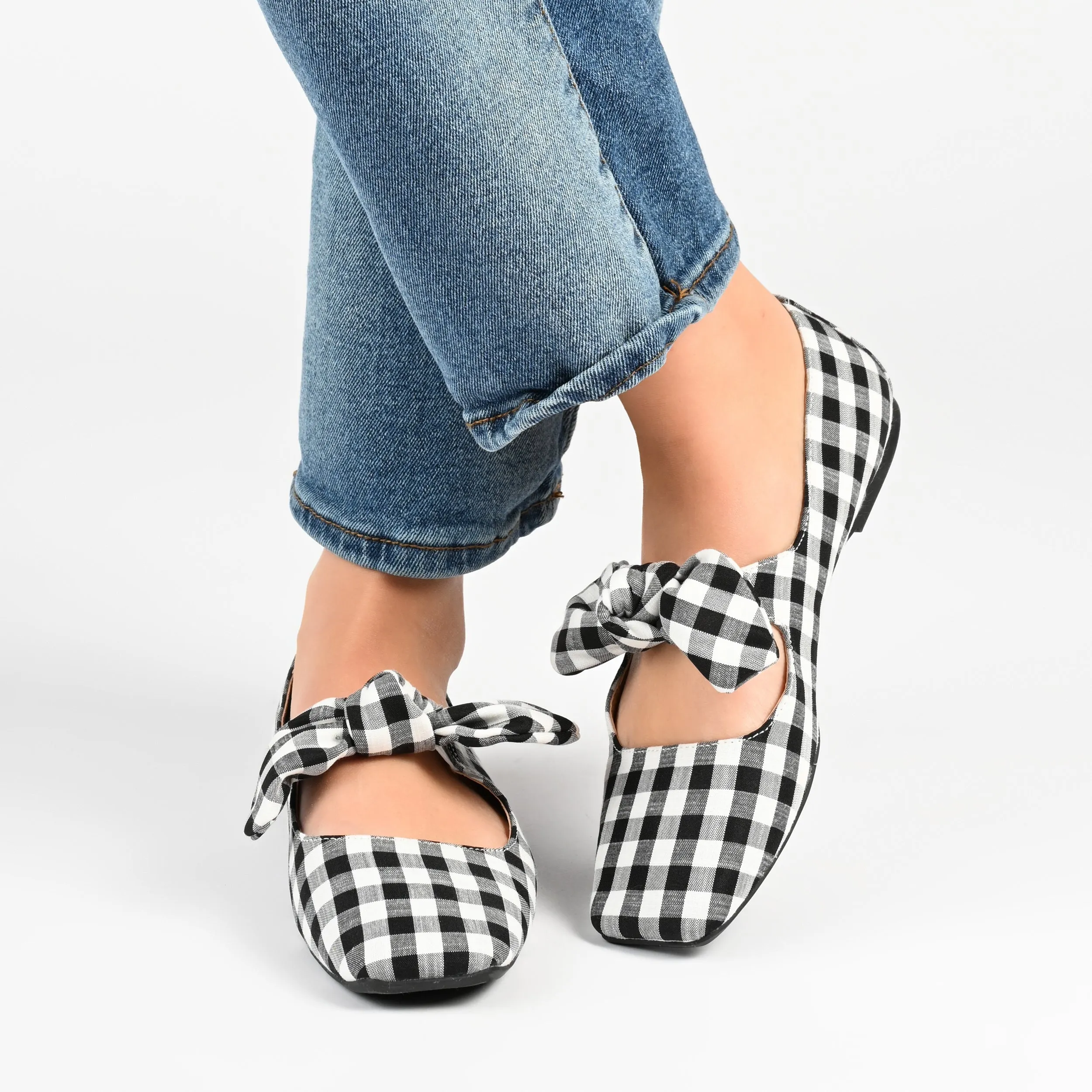 Journee Collection Women's Tru Comfort Foam Seralinn Flats