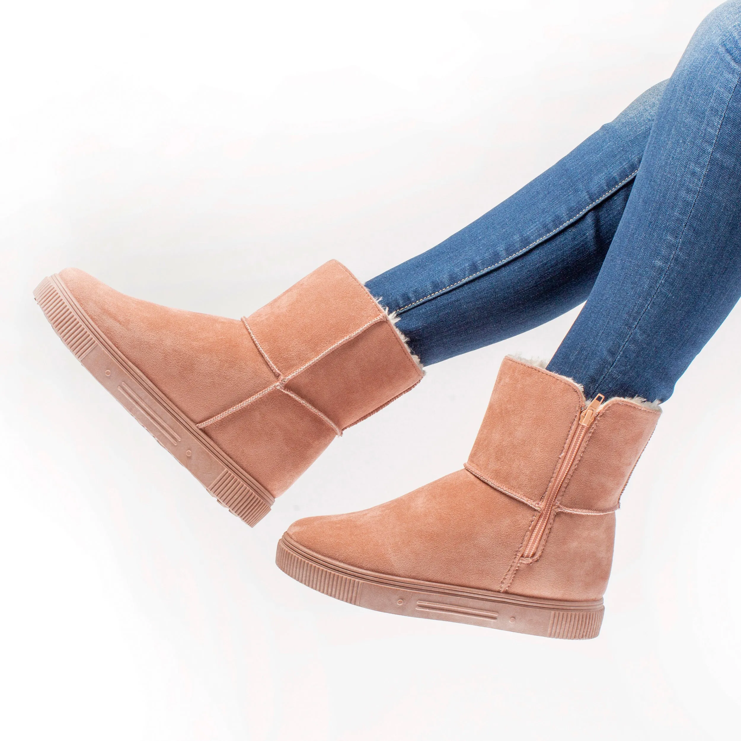 Journee Collection Women's Tru Comfort Foam Stelly Winter Boot
