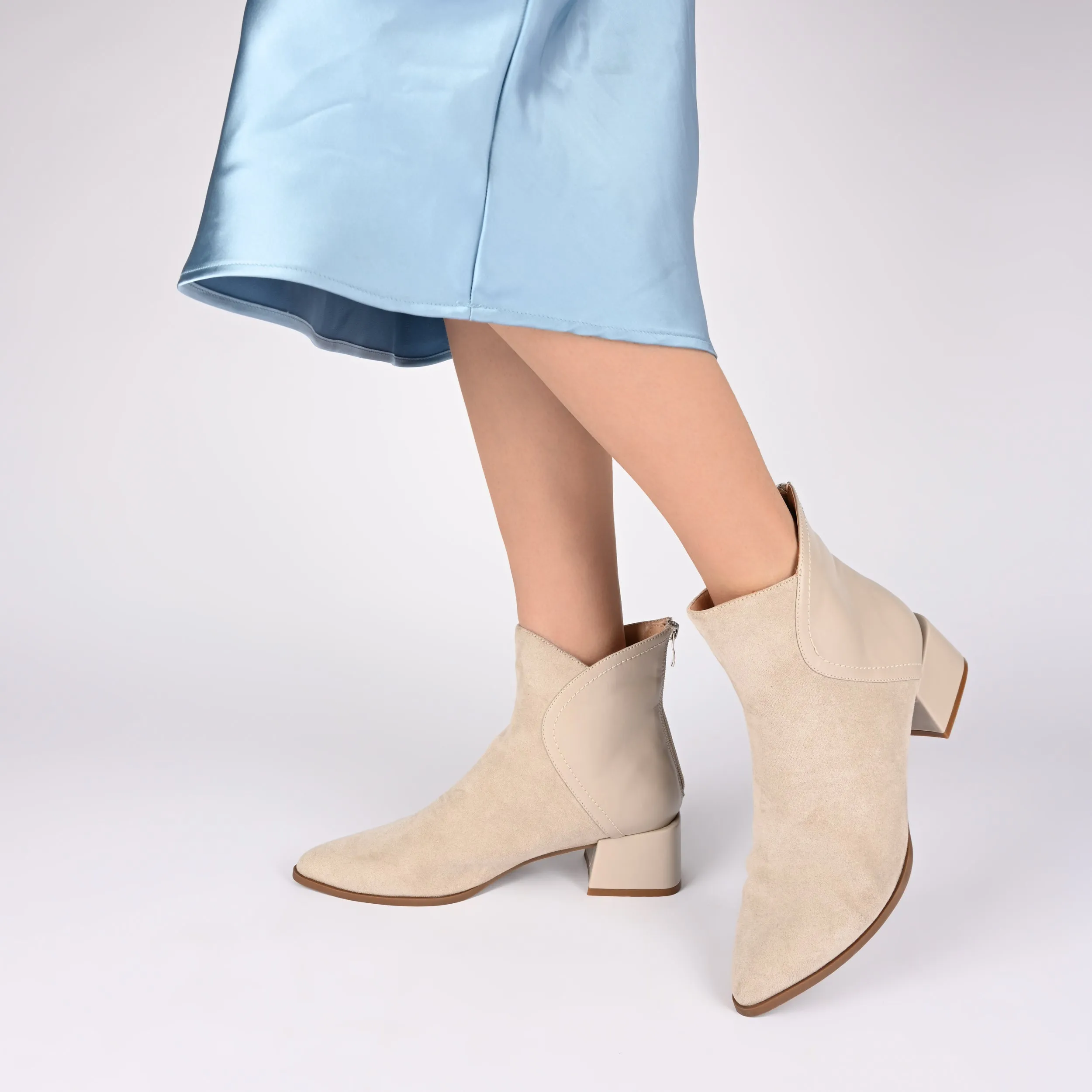 Journee Collection Women's Tru Comfort Foam Wide Width Consuello Booties