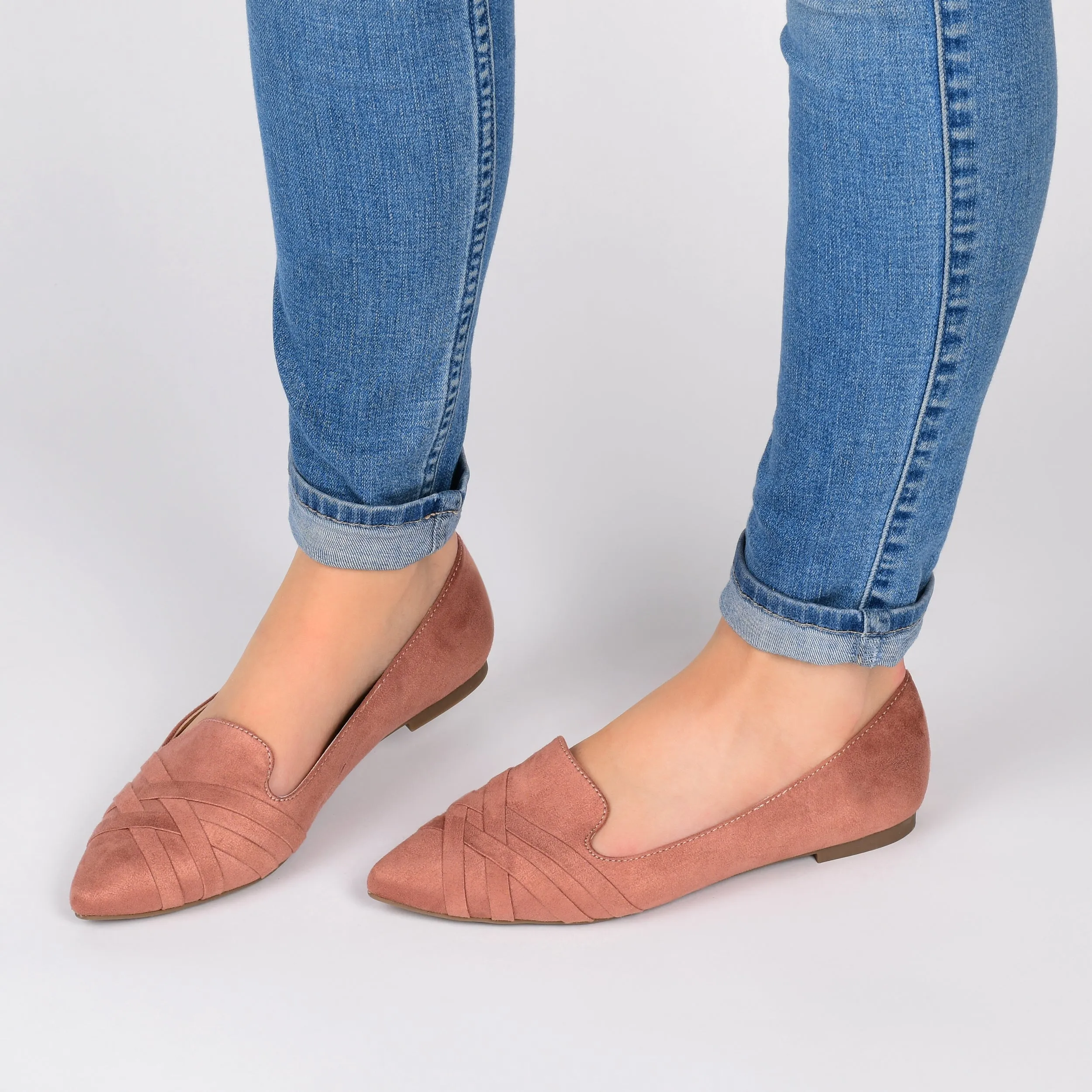 Journee Collection Women's Wide Width Mindee Flat