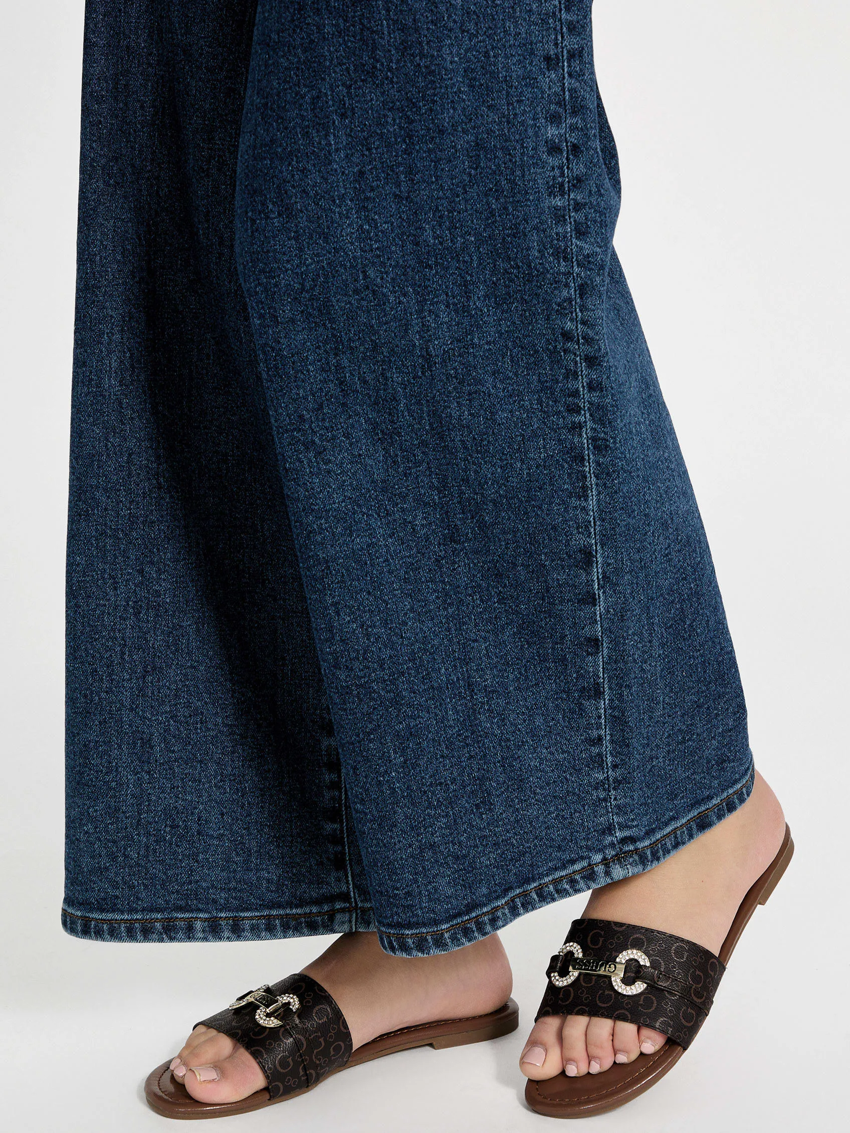 Lamera Logo Slide Sandals