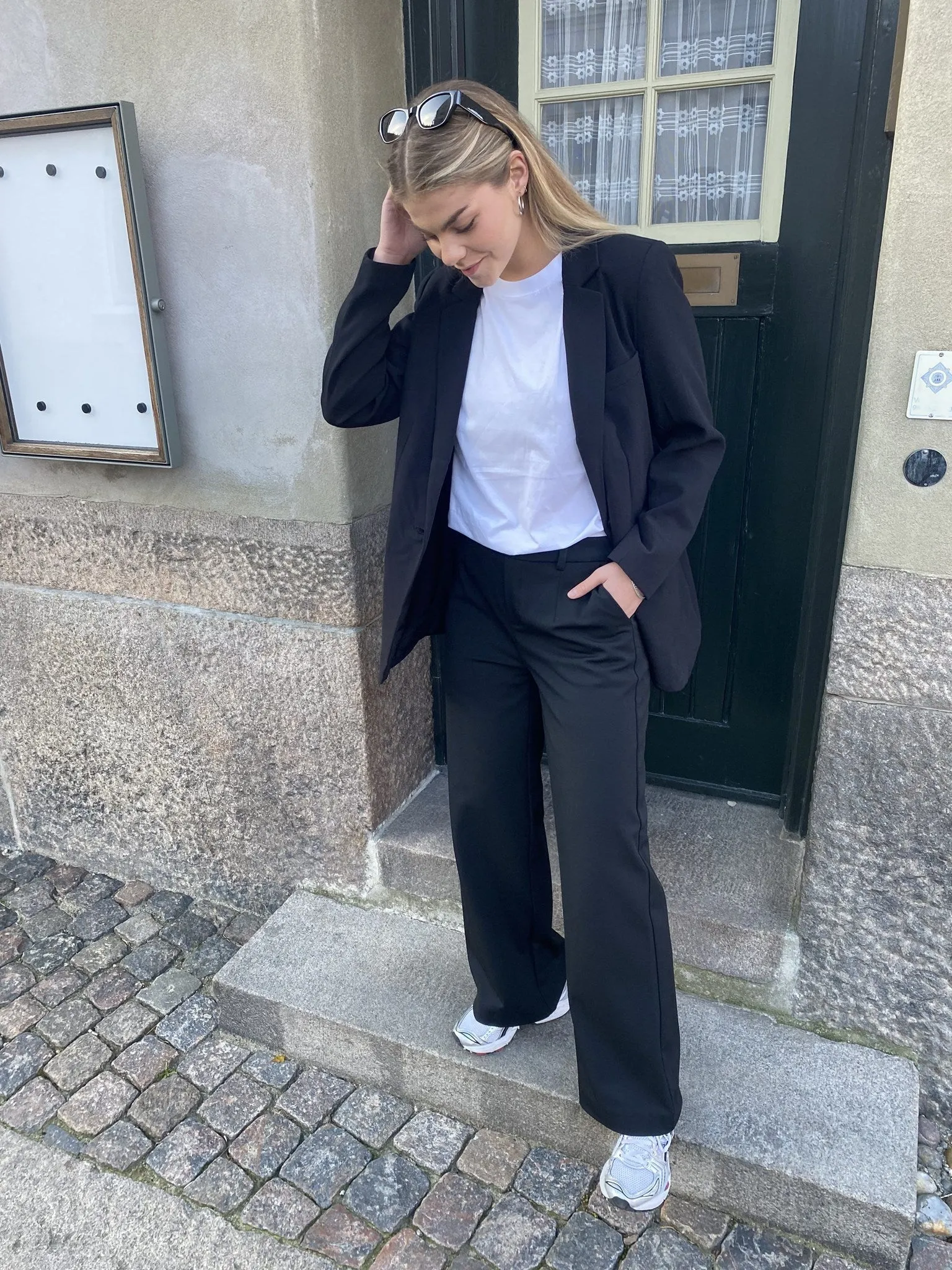 Lisa Wide Trousers - Black