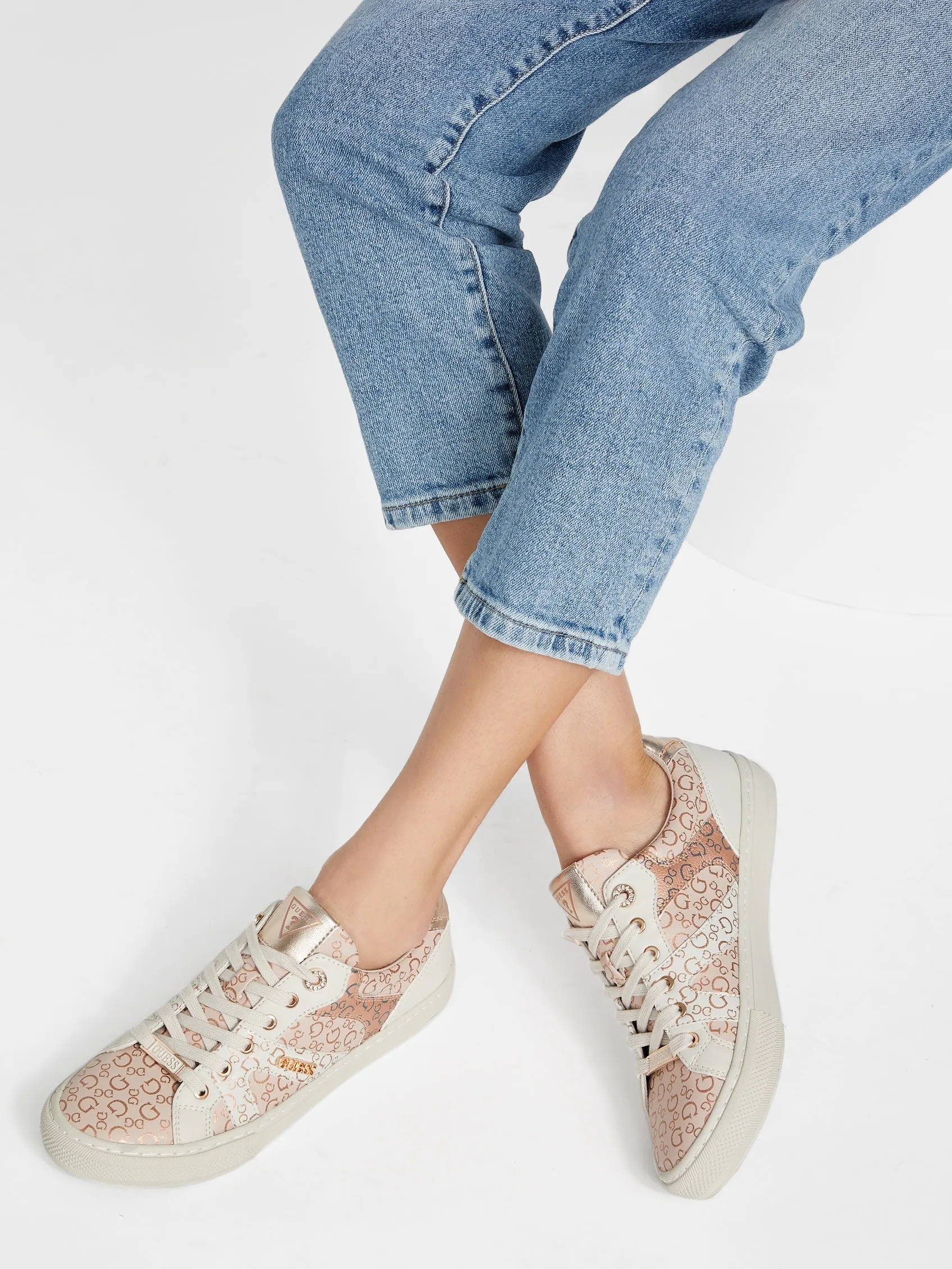 Mines Low-Top Sneakers