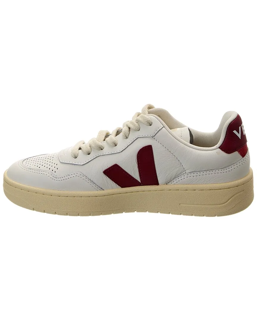 VEJA Volly O.T. Leather Sneaker