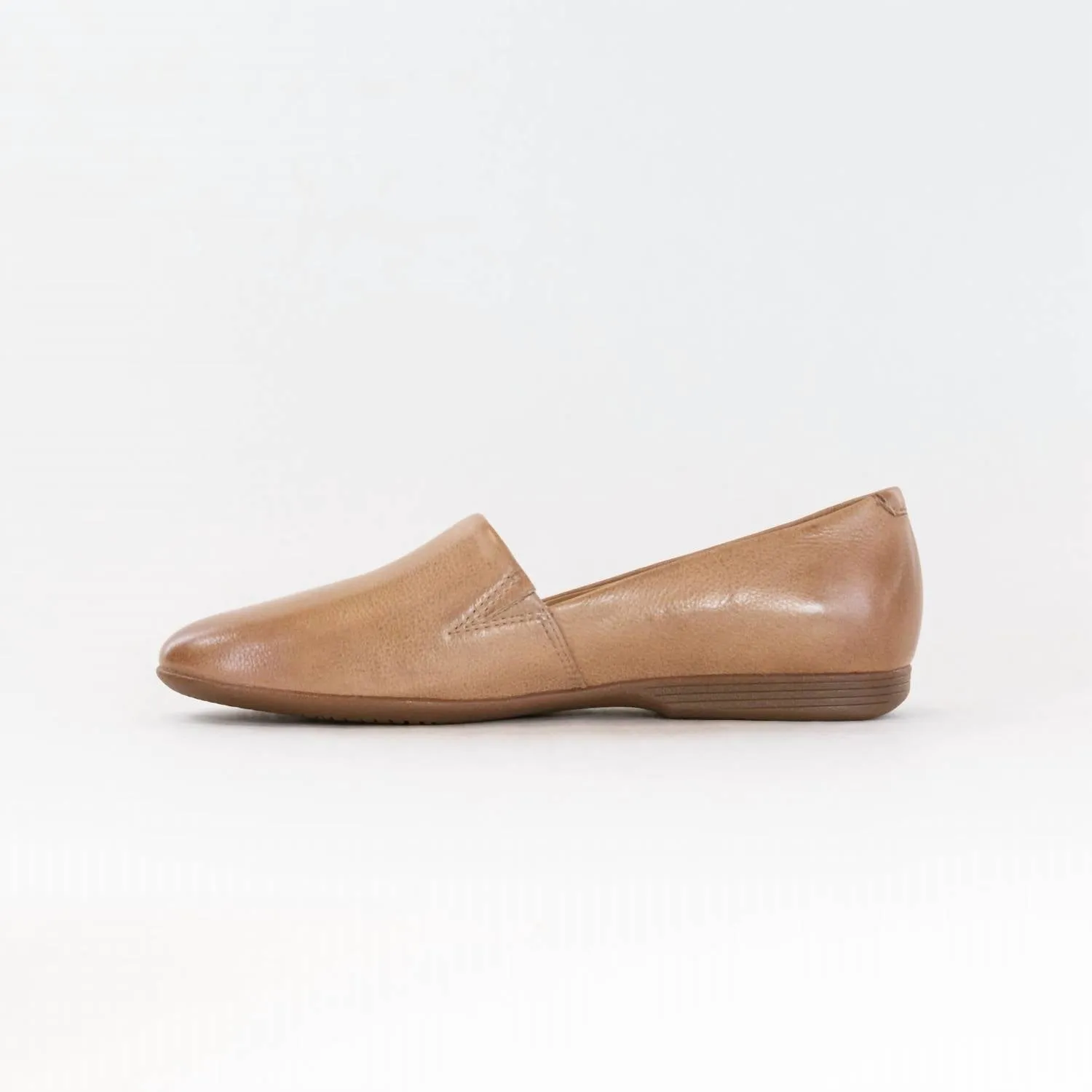 Women's Dansko Larisa Loafers In Taupe